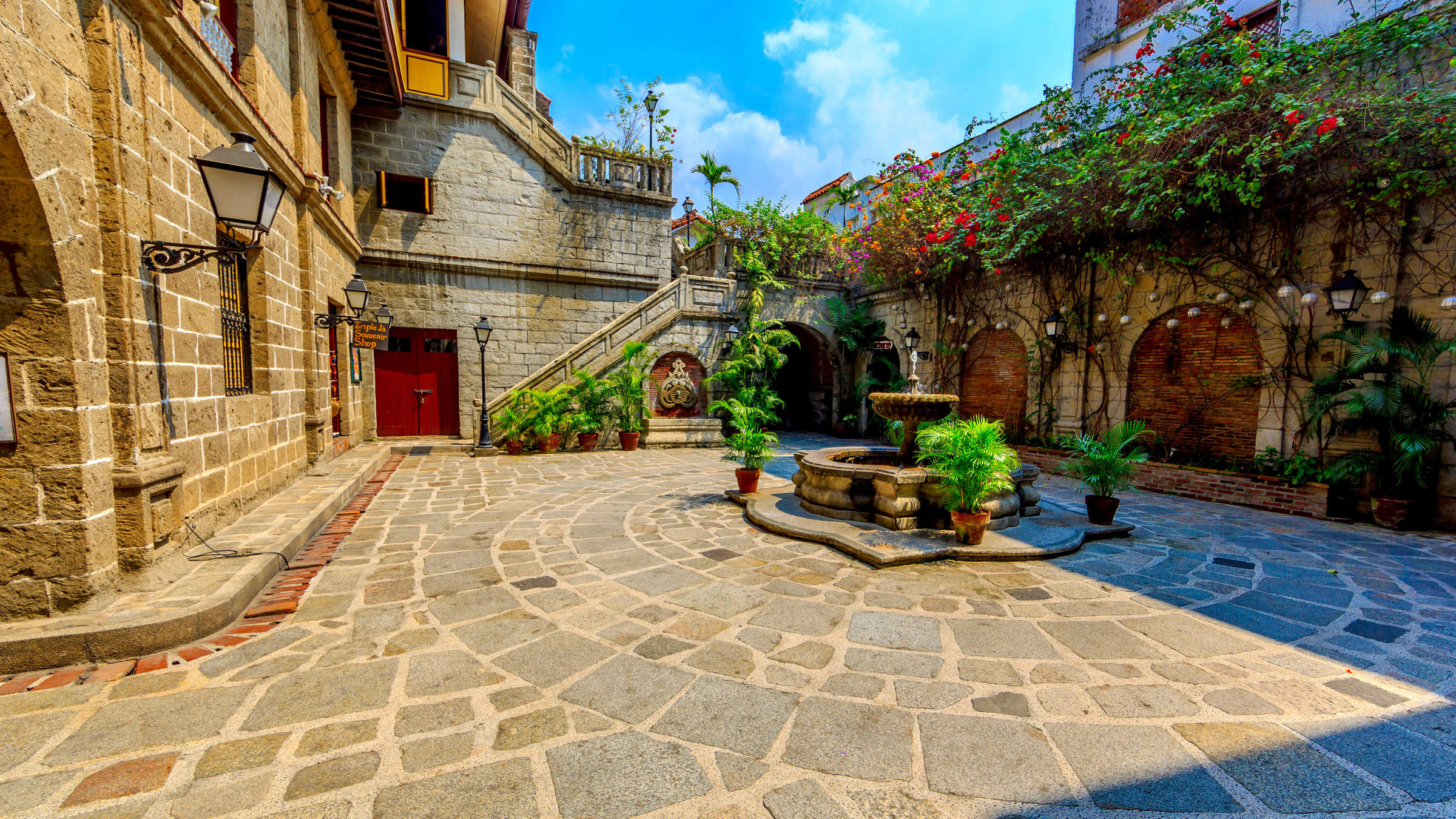 DAY 1: Arrival in Manila