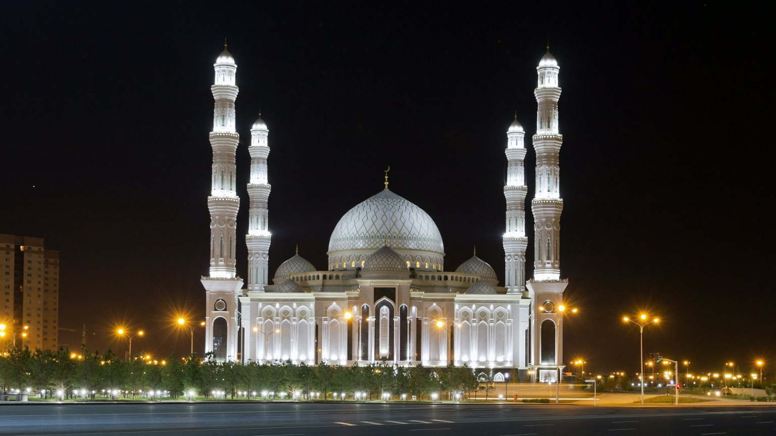 Day 9: Nur-Sultan City Tour